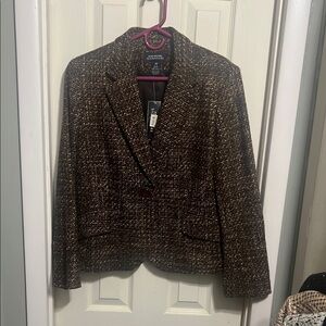 Jones New York Signature Ladies Jacket, size 12,
Brown tweed